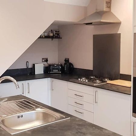 Kiln Cottage Феърхем Екстериор снимка